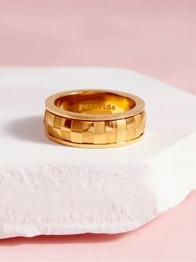 Pura Vida Gold Check Fidget Ring size 5